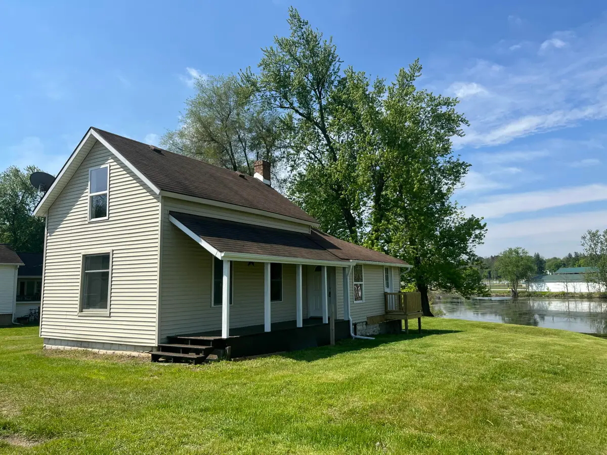 154 W Saint Joe Street, Hillsdale, MI 49242 - #1