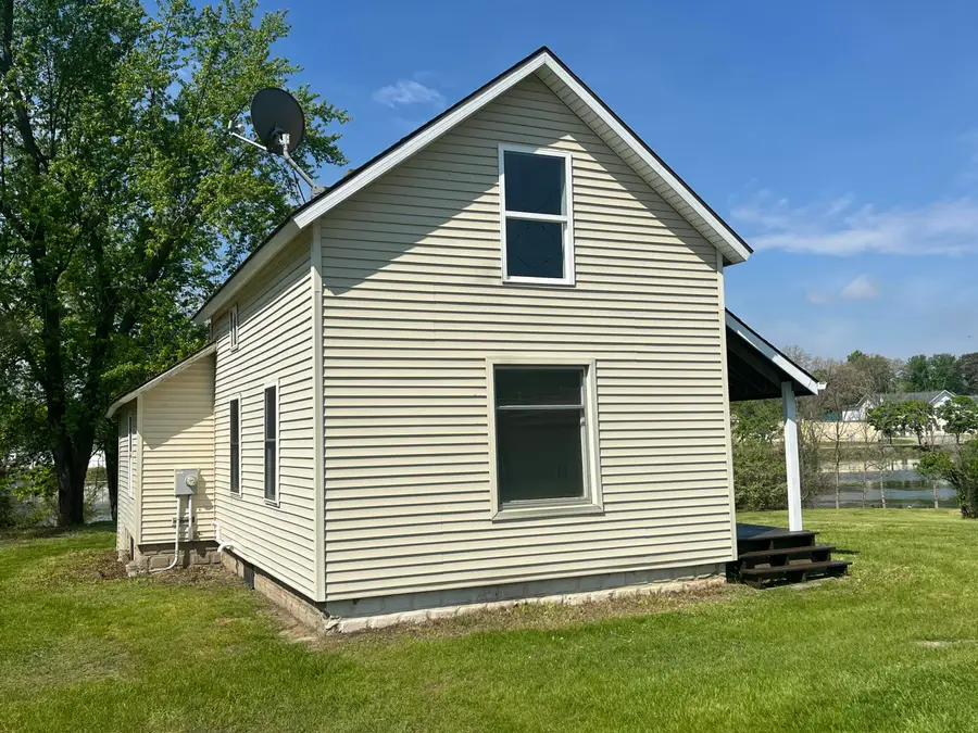 154 W Saint Joe Street, Hillsdale, MI 49242 - #3