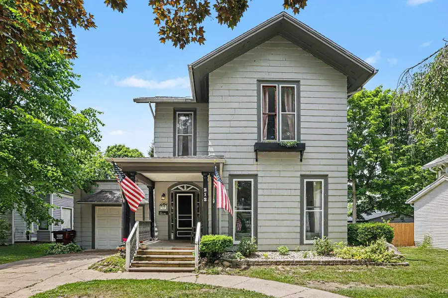 212 Grove Street, Hudson, MI 49247 - #3