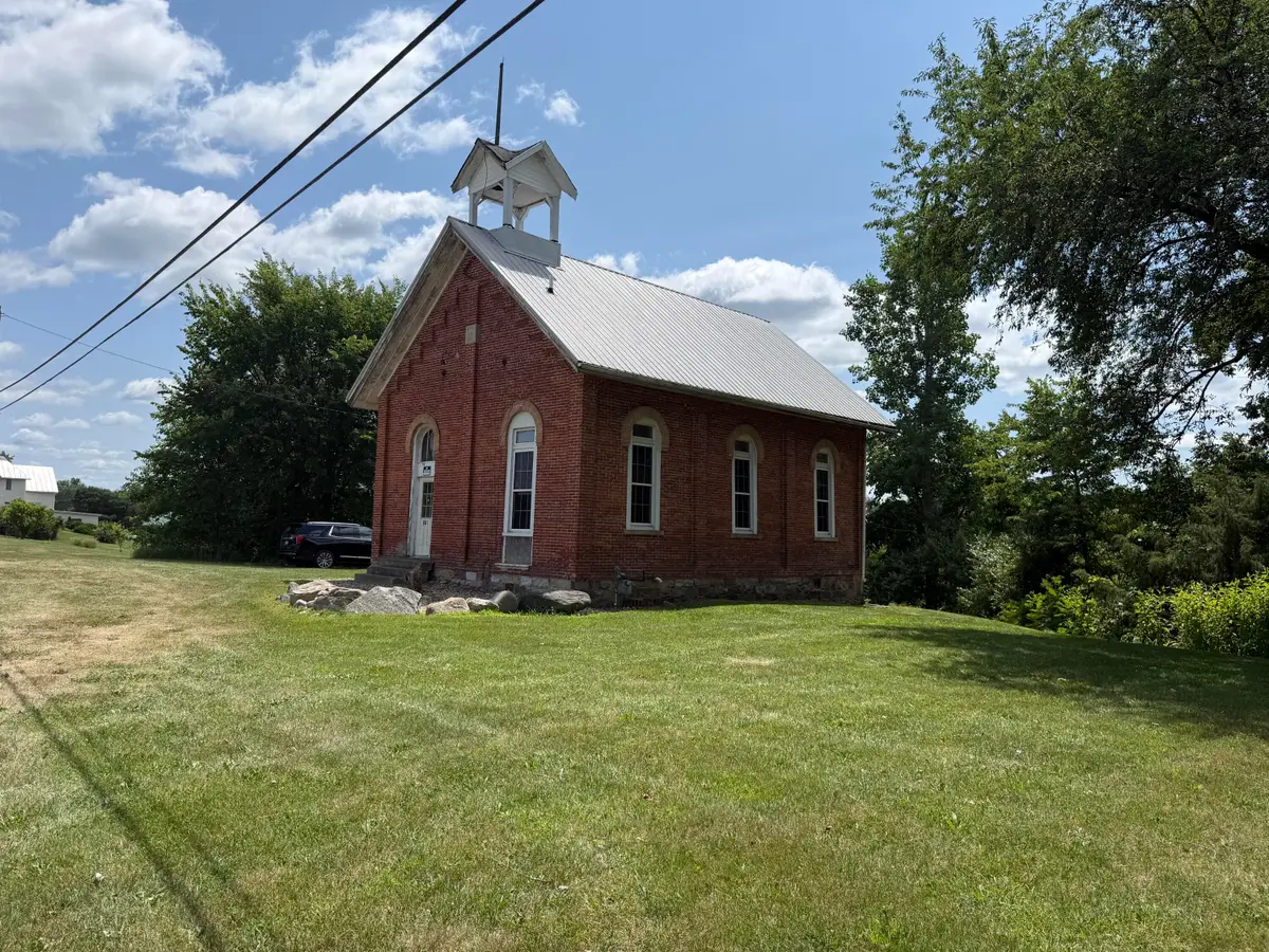 801 E Chicago Road, Quincy, MI 49082 - #1