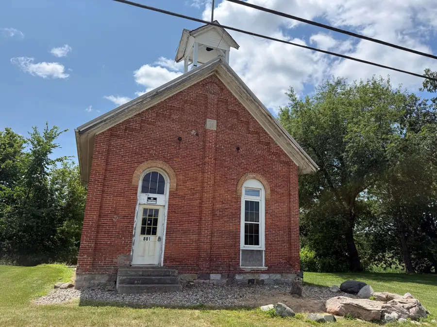 801 E Chicago Road, Quincy, MI 49082 - #3