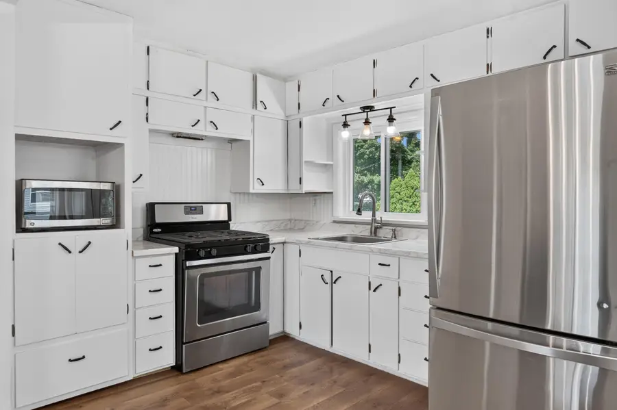 175 S Howell Street, Hillsdale, MI 49242 - #2