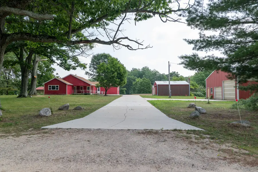 3820 N Beech Avenue, Goodwell, MI 49349 - #2