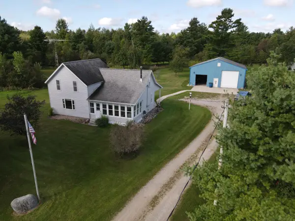 812 S Lorenz Road, TawasCity, MI 48763