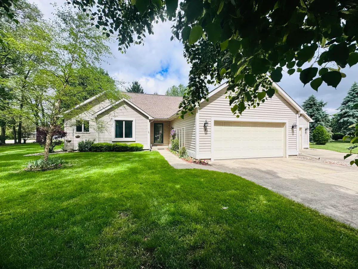 11 Oakdale Lane, Coldwater, MI 49036 - #1