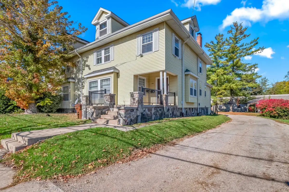 408 Van Buren Street, Jackson, MI 49201 - #1