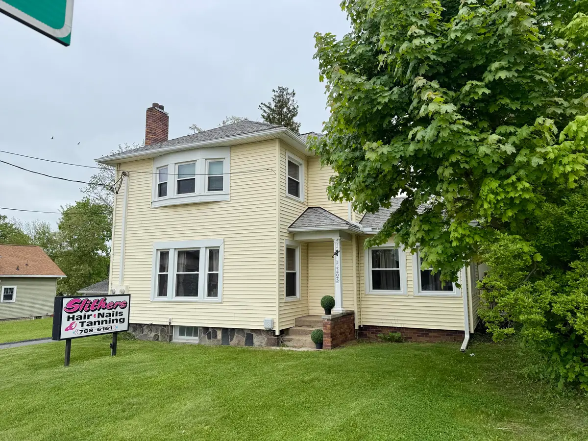 205 N West Avenue, Jackson, MI 49201 - #1