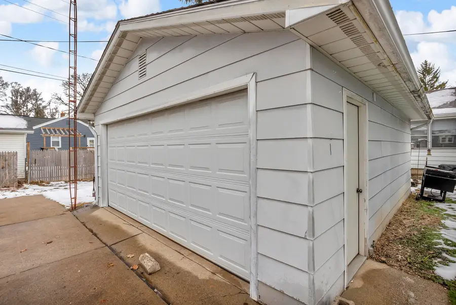 550 Sparks Street, Jackson, MI 49202 - Image #2