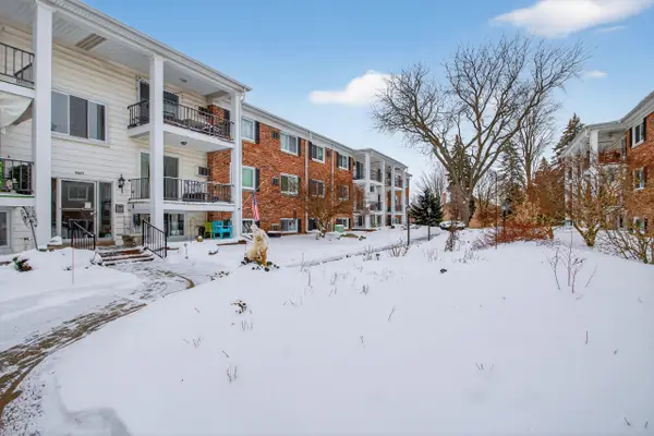806 W Michigan Avenue Unit: 202E, Jackson, MI 49202