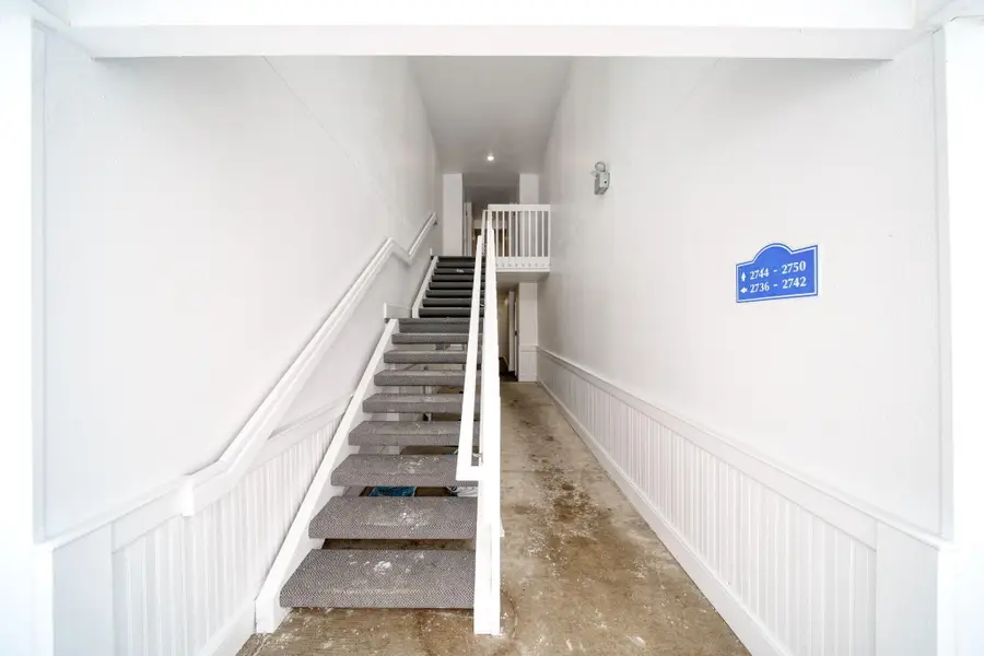 2738 S Knightsbridge Circle, Ann Arbor, MI 48105 - Image #3