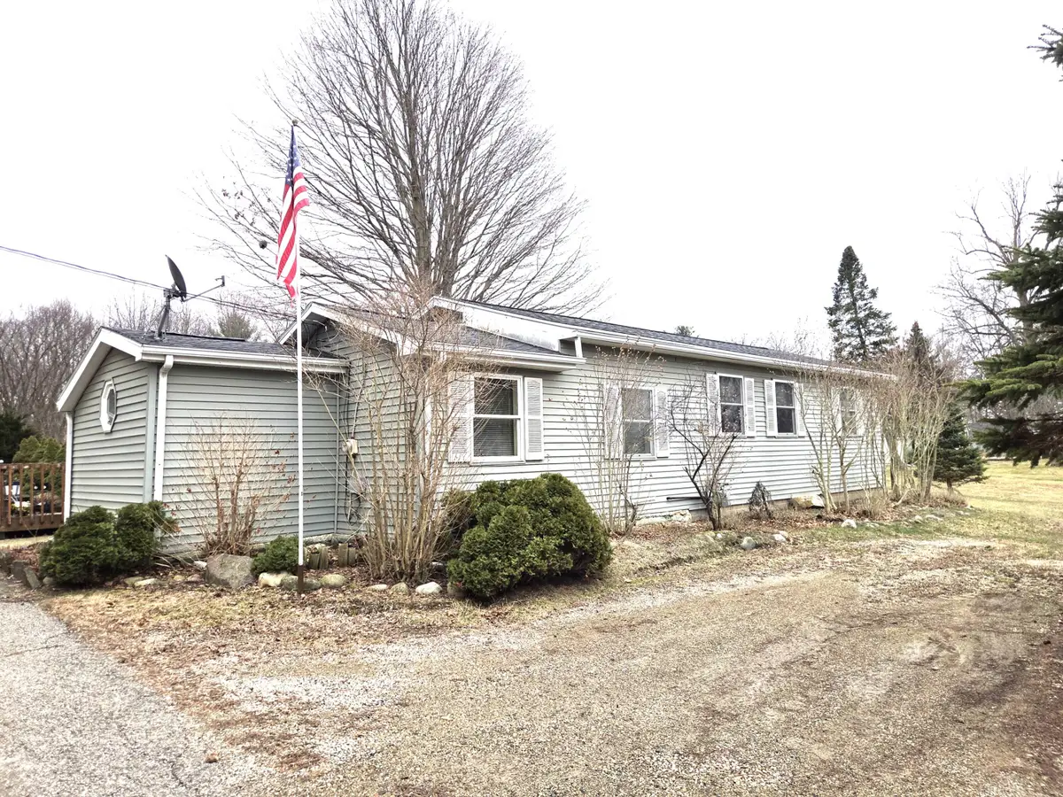 9130 17 Mile Road, Marshall, MI 49068 - #1