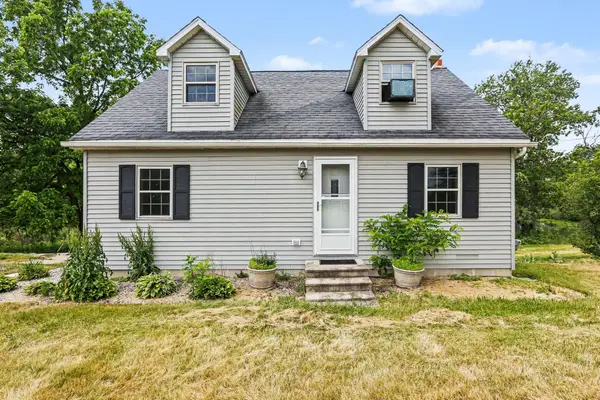 5242 Wolf Lake Road, GrassLake, MI 49240
