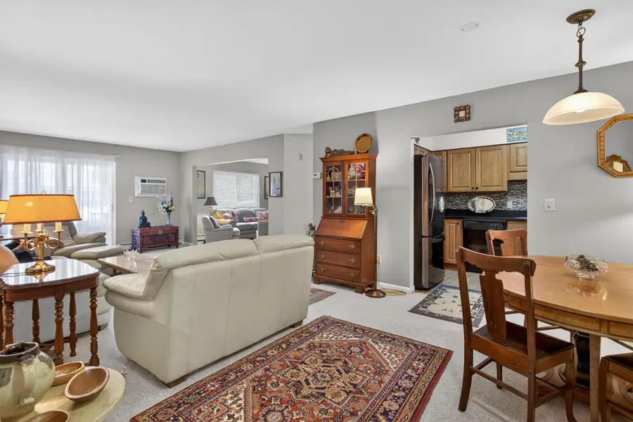 806 W Michigan Avenue Unit: 108W, Jackson, MI 49202 - #3