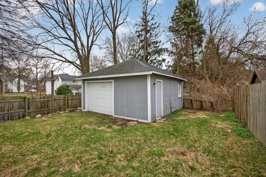 609 Webb Street, Jackson, MI 49202 - #3