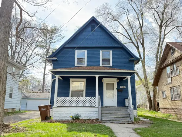 1028 Woodbridge Street, Jackson, MI 49203