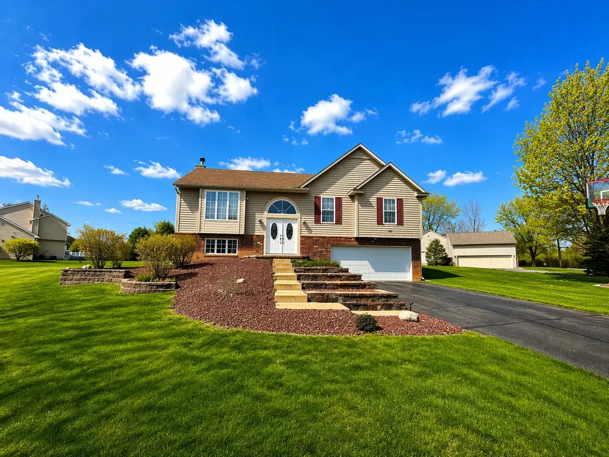 11437 Saddlebrook Circle, Pinckney, MI 48169 - #1