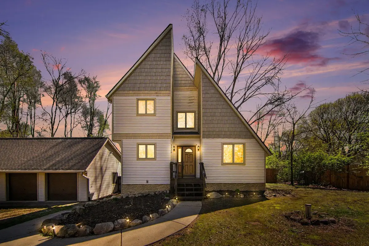 1235 Winifred Street, Jackson, MI 49202 - #1