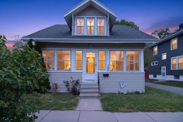 1306 Leroy Street, Jackson, MI 49201