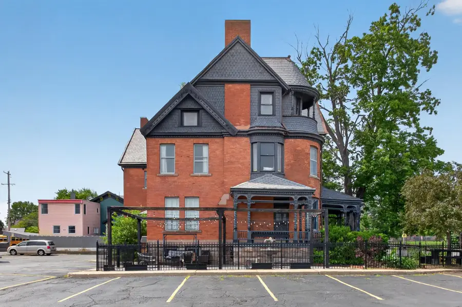 505 Wildwood Avenue, Jackson, MI 49201 - #3
