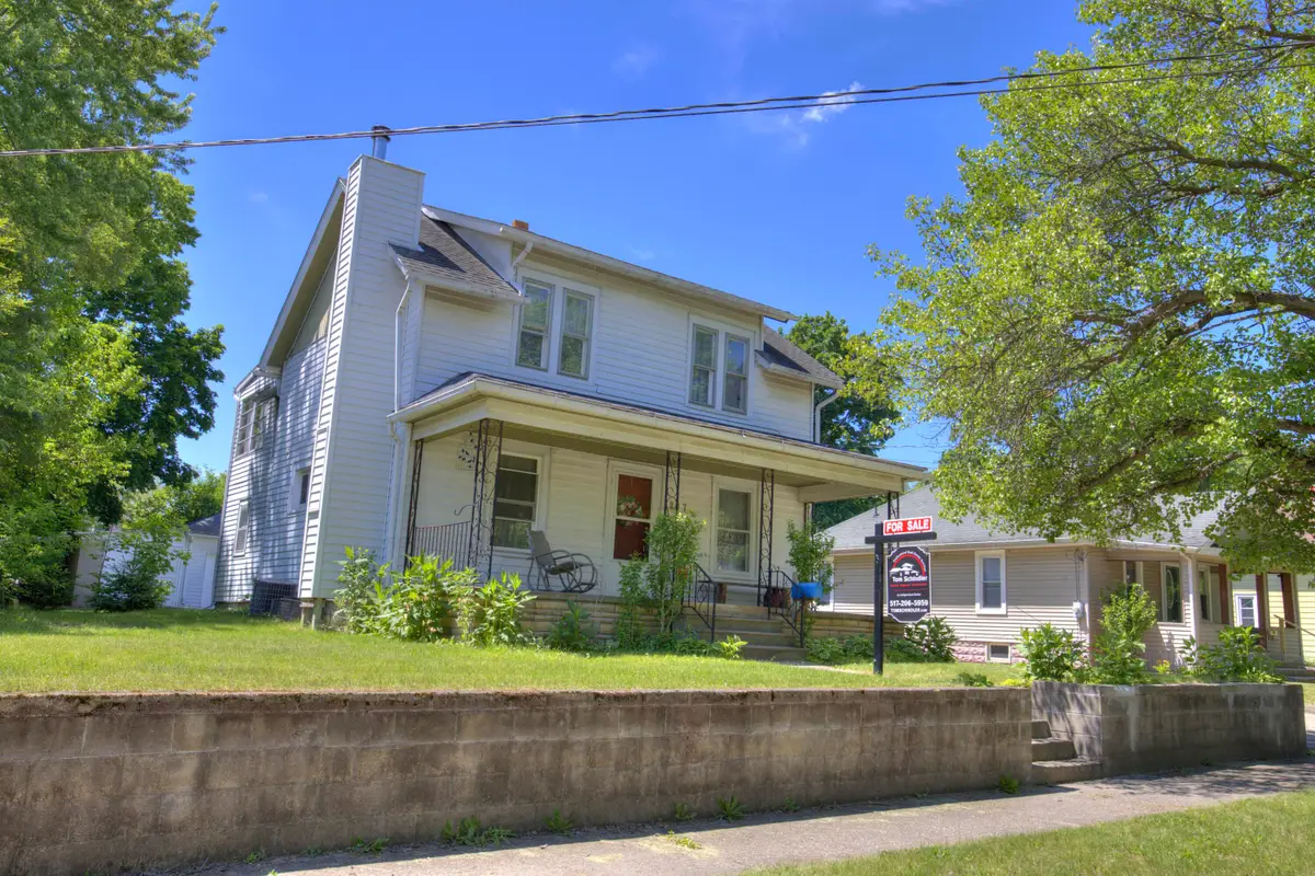 307 Douglas Street, Jackson, MI 49203 - #1