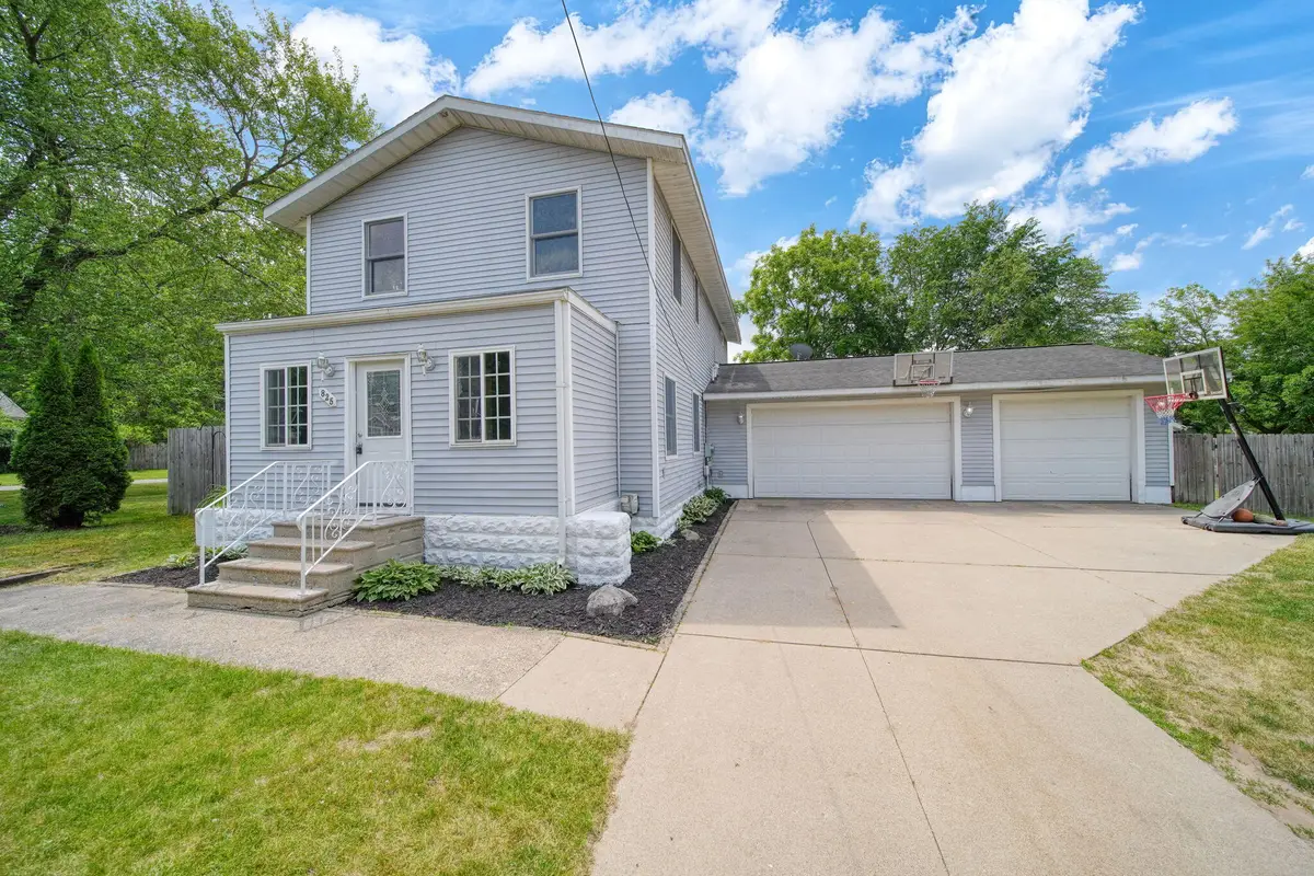 825 Gerald Avenue, Jackson, MI 49203 - #1