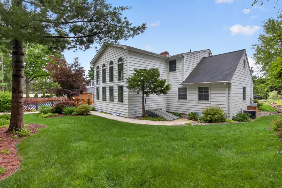 3841 Guest, Jackson, MI 49203 - #3