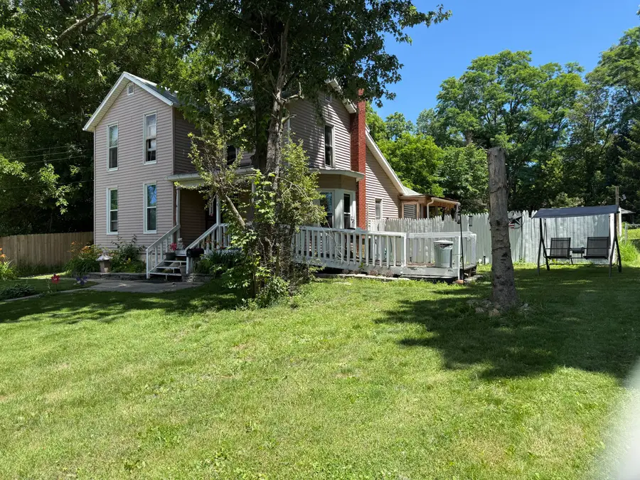 841 N Waterloo Avenue, Jackson, MI 49202 - #3