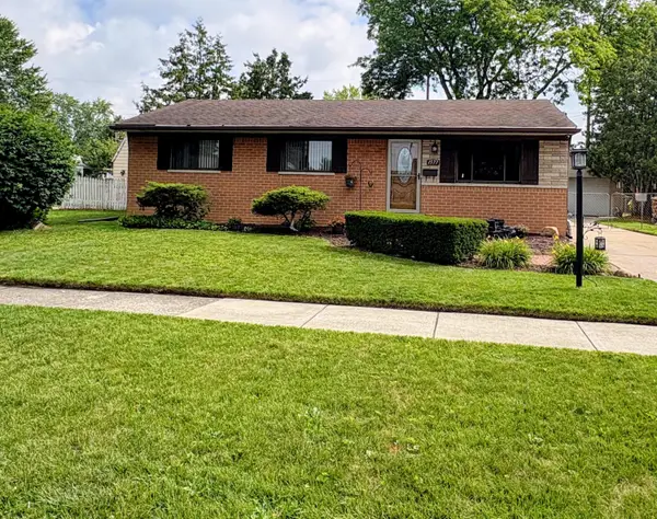 1577 S Dowling Street, Westland, MI 48186