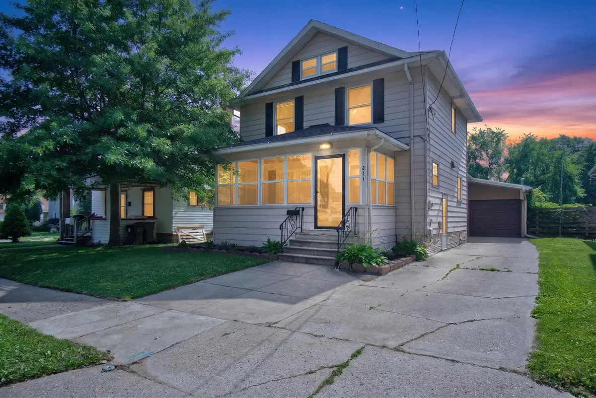 311 Gilbert Street, Jackson, MI 49201 - #1