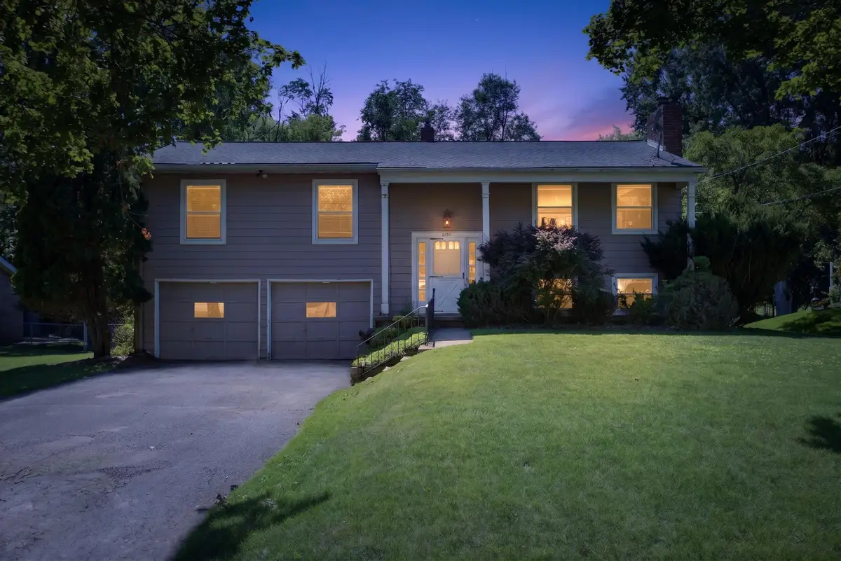 2130 Creglow Drive, Jackson, MI 49203 - #1