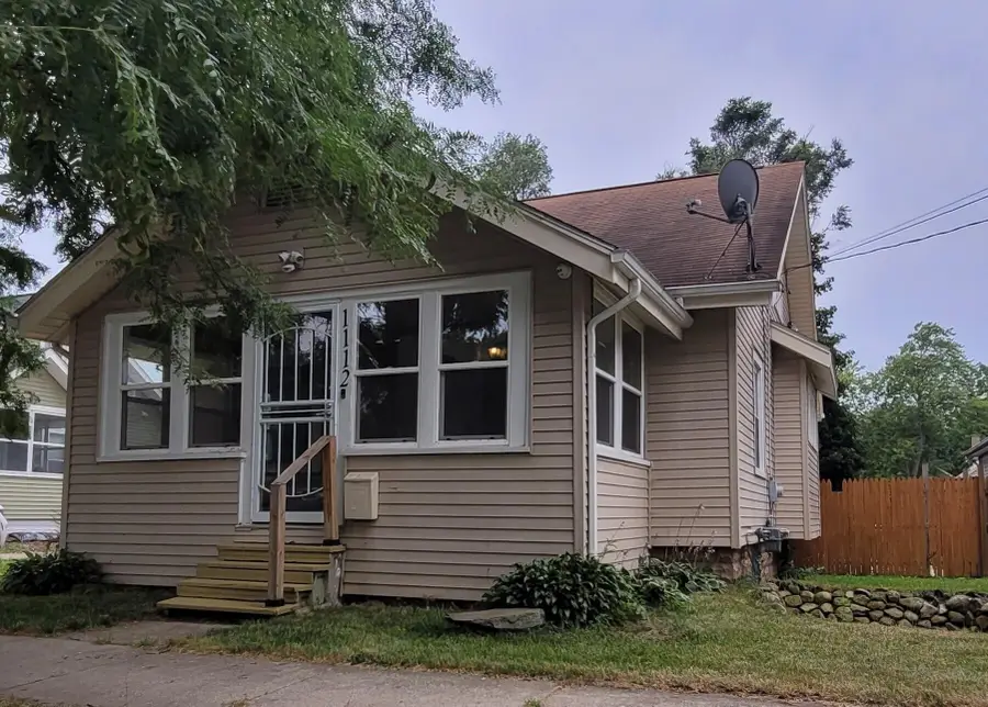 1112 Woodsum Street, Jackson, MI 49203 - #2