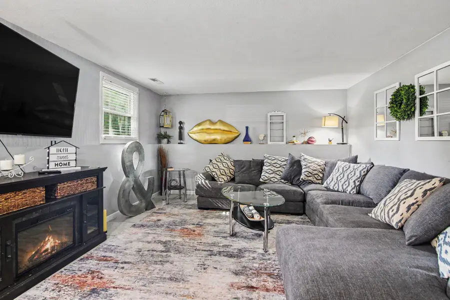 5105 Sharon Drive, Jackson, MI 49203 - #3