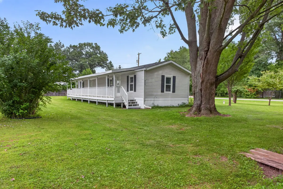 9440 Stetler Drive, Jackson, MI 49201 - #1