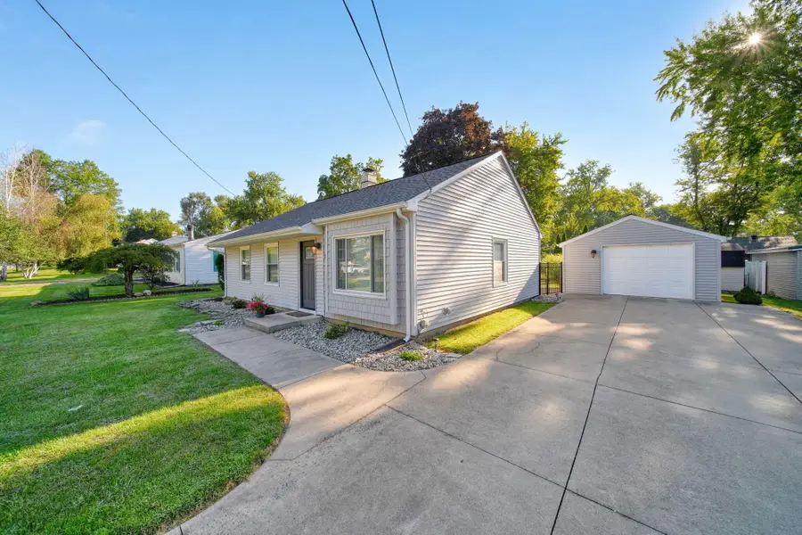3451 Cambridge Avenue, Jackson, MI 49203 - #3