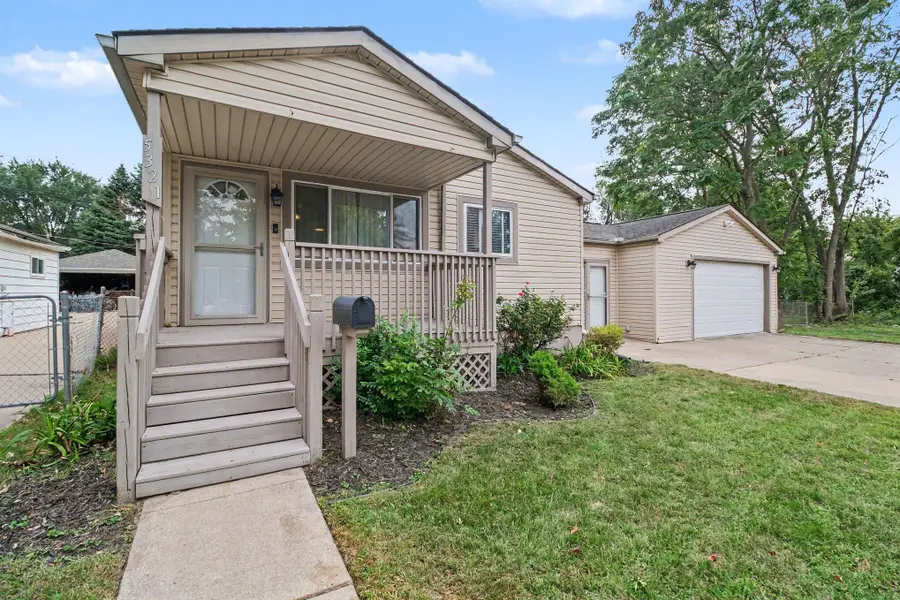 5321 Bedford Street, Dearborn Heights, MI 48125 - #2