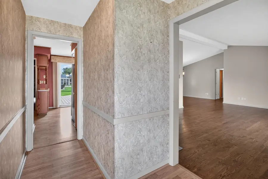 903 Thorntree Boulevard, Jackson, MI 49203 - #3