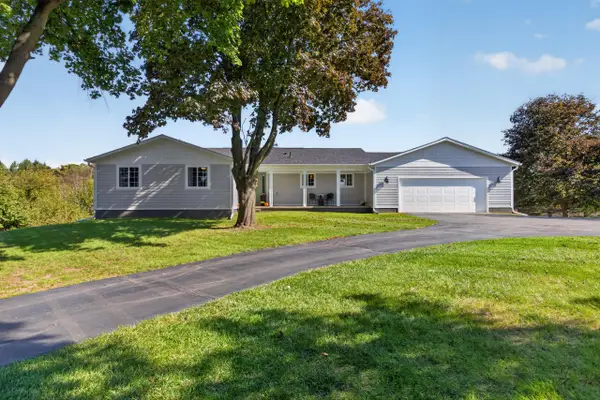 9720 Queens Drive, Manchester, MI 48158