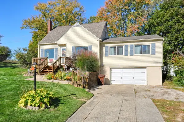 1220 Woodworth Road, Jackson, MI 49202
