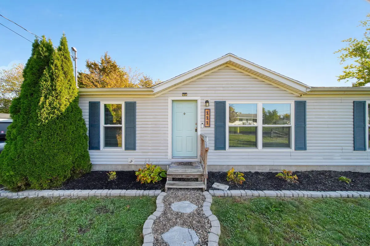 111 Victoria Drive, Brooklyn, MI 49230 - #1