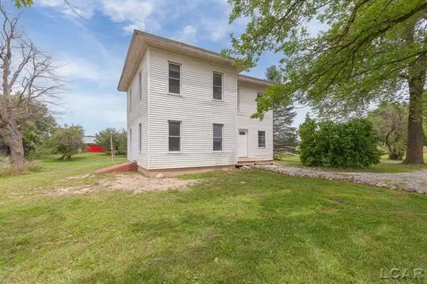 9024 W carleton RD, Clayton, MI 49235