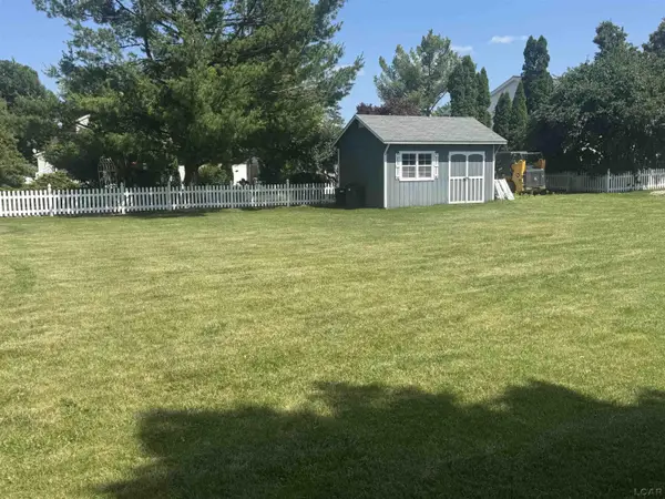 1510 Fox Run ST, Tecumseh, MI 49286