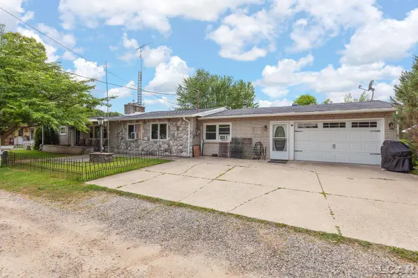 753 Vaniman Island DR, Brooklyn, MI 49230