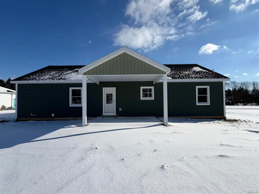 4173 Evergreen RD, Adrian, MI 49221 - Image #3