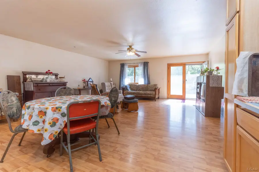 2263 Sutton RD, Adrian, MI 49221 - Image #3