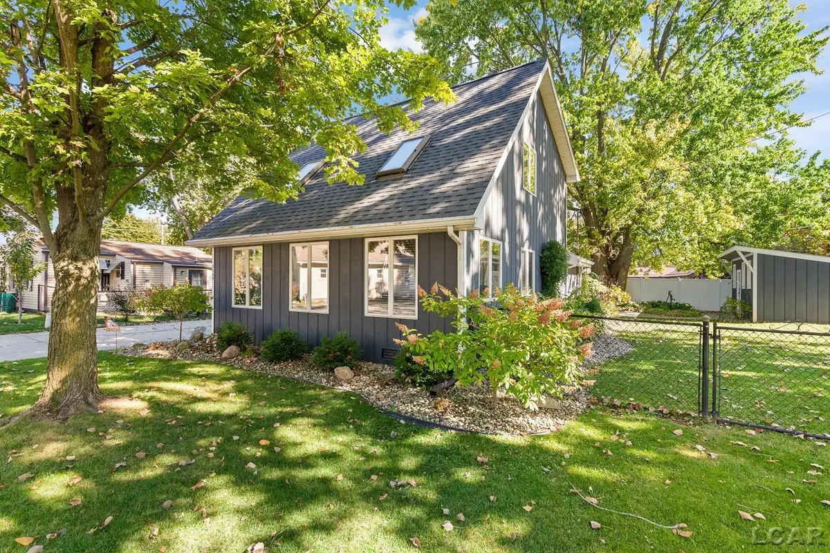 3129 Oakshade DR, Manitou Beach, MI 49253 - #1