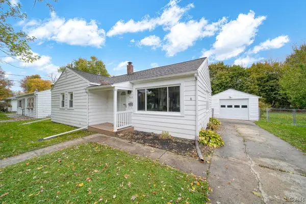 962 Vine ST, Adrian, MI 49221