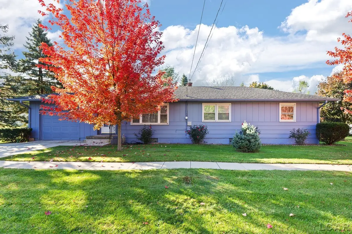 110 E South ST, Adrian, MI 49221 - #1