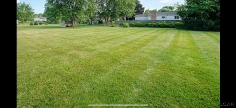 34 Skylark DR, Jackson, MI 49201 - Image #2