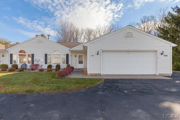 901 Carriage DR, Tecumseh, MI 49286