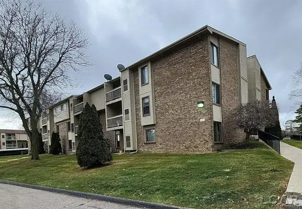 30515 W 14 Mile RD, Farmington, MI 48334